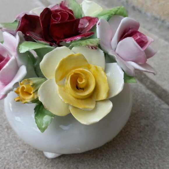 Royal Doulton Flower Bouquet Small English Porcelain Fine Bone China - Picture 10 of 13